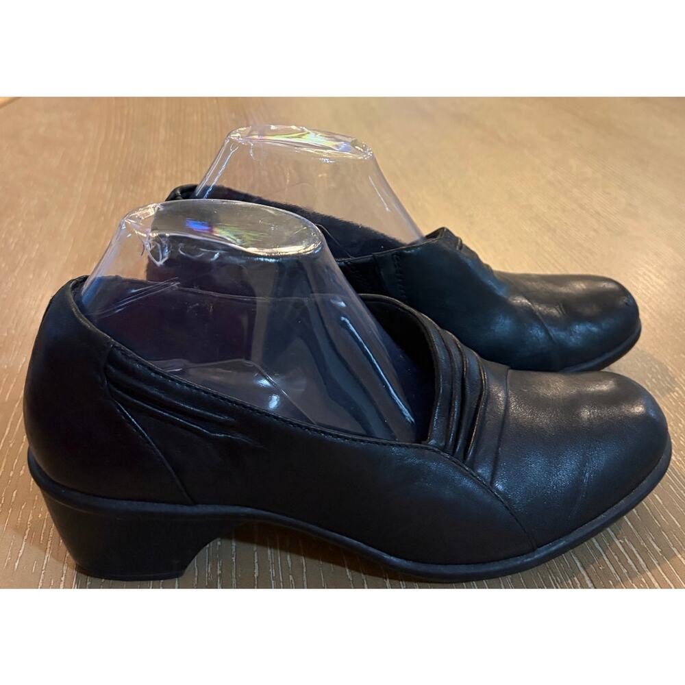 CLARKS "Wyld Foxtrot" Black 84116 Leather Slip-Ons w/Ruching Sz 9 M